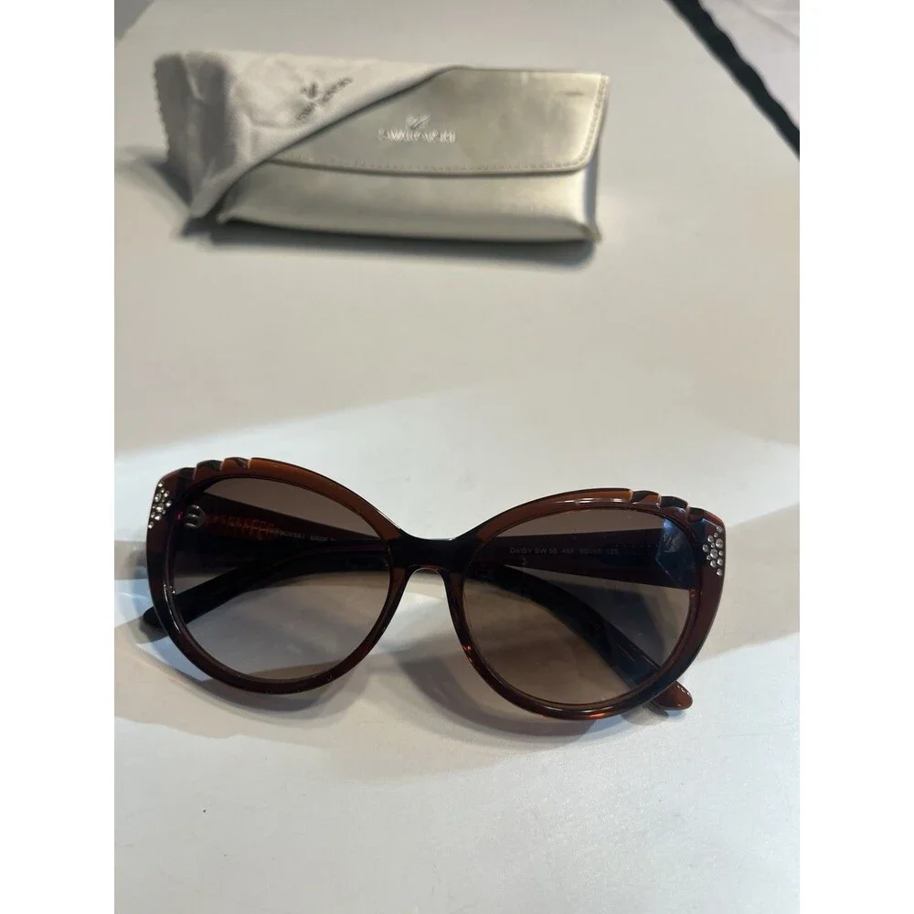 SWAROVSKI Daisy Crystals Brown Frame Sunglasses SW55 45F 58-15 135